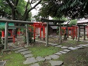 三囲神社