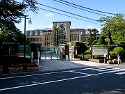 日本大学 文理学部 1号館