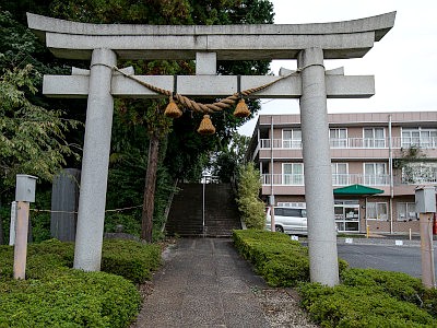 中氷川神社