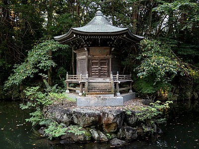 御瀧不動尊（金蔵寺）