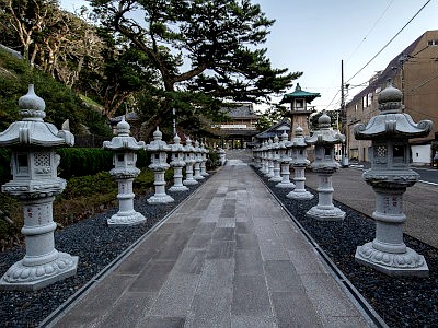 誕生寺