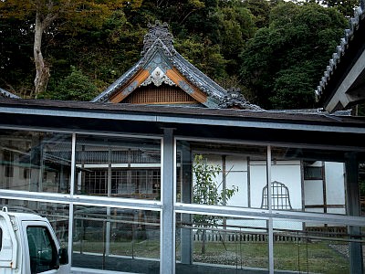 誕生寺