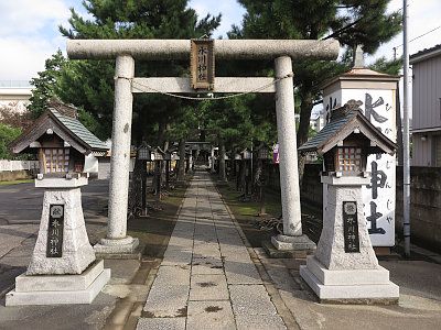 保木間氷川神社