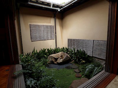 成城五丁目猪股庭園