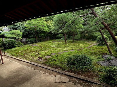 成城五丁目猪股庭園