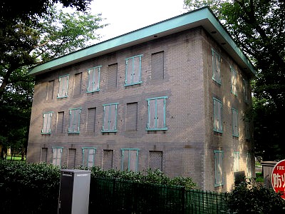 旧三井文庫第二書庫