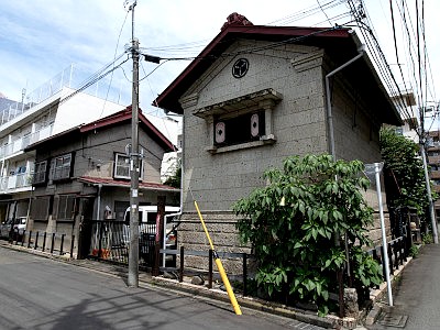 府中市の近代建築
