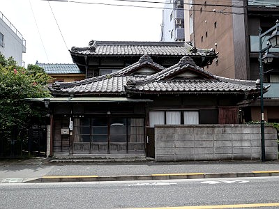 府中市の近代建築