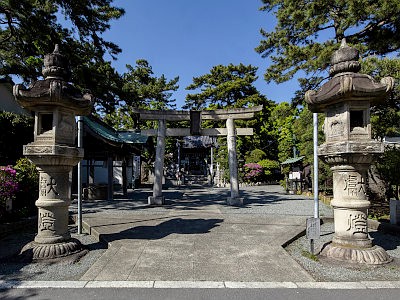 片瀬諏訪神社下社
