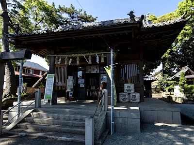片瀬諏訪神社下社