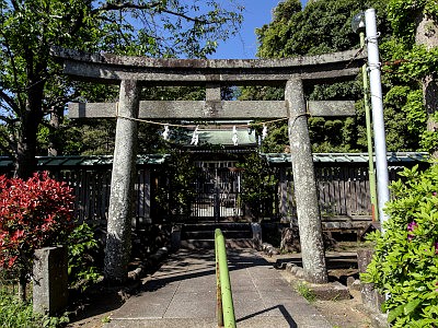 片瀬諏訪神社下社