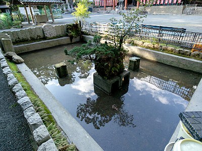 日向薬師（宝城坊）