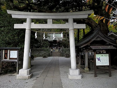 御霊神社