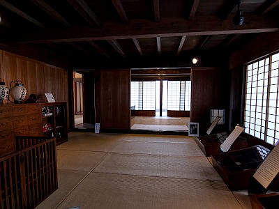 下鶴間ふるさと館